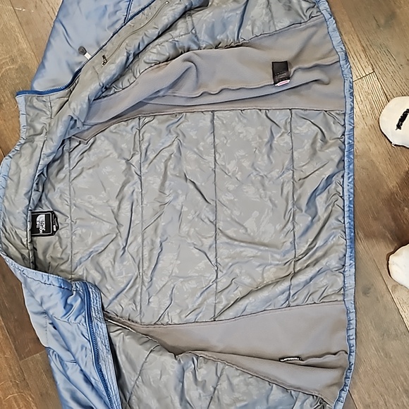 The North Face  light blue primalpft jacket - Picture 8 of 14